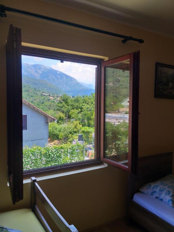Apartment Davidovic Тиват Екстериор снимка