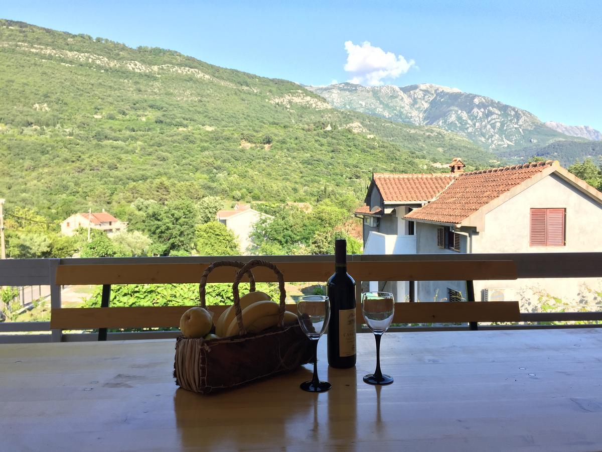 Apartment Davidovic Тиват Екстериор снимка